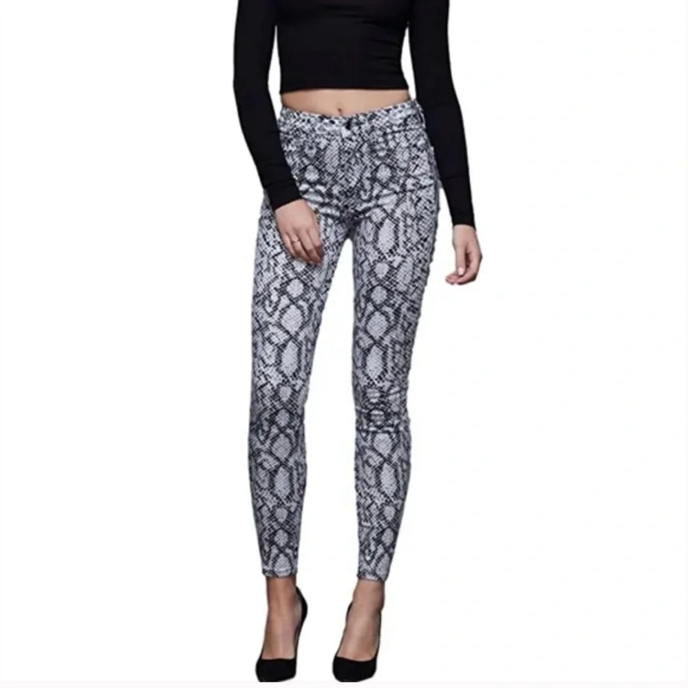 Good American Snake Print Good Leg Jean‎ D2
